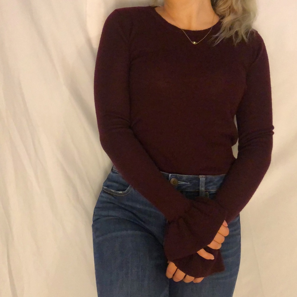 Maroon sweater